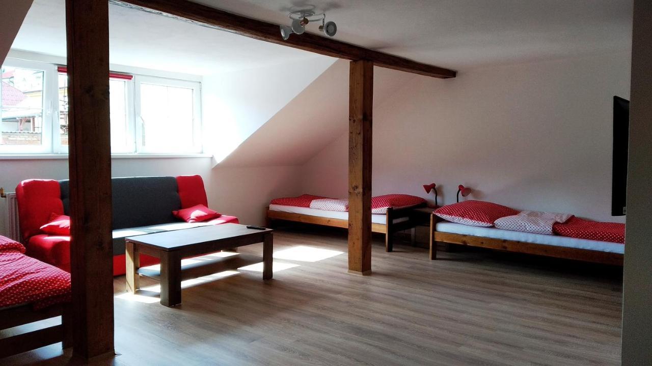 Apartmany Kukacci Hnizdo Benesov nad Ploucnici المظهر الخارجي الصورة